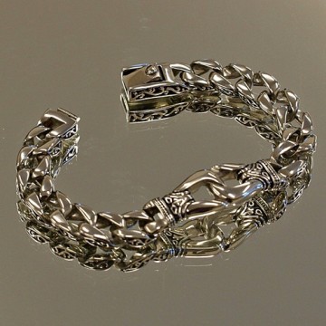 Love Curb Link Bracelet